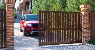 Купить ворота на участок Отрадный, цена от 2703 руб.